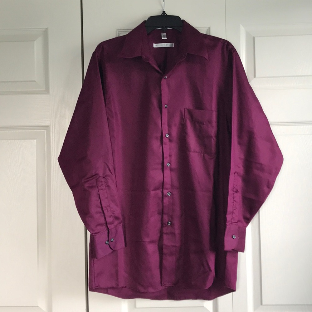 Geoffrey Beene Dress Shirt. EUC.